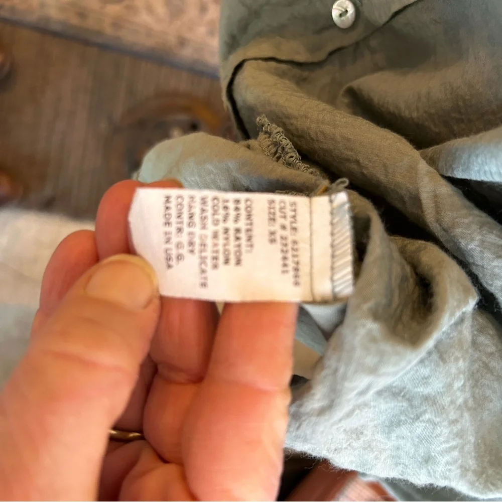 cut loose Olive Green Button-Front Long Sleeve Tunic Boho Resort - Picture 3 of 7